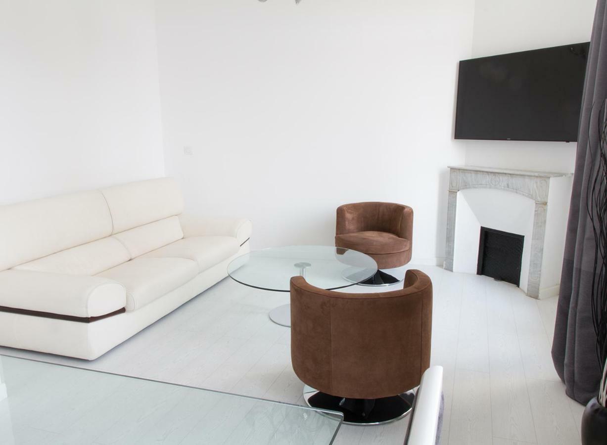 Aux Iles D'Or Apartment Hyères Екстериор снимка